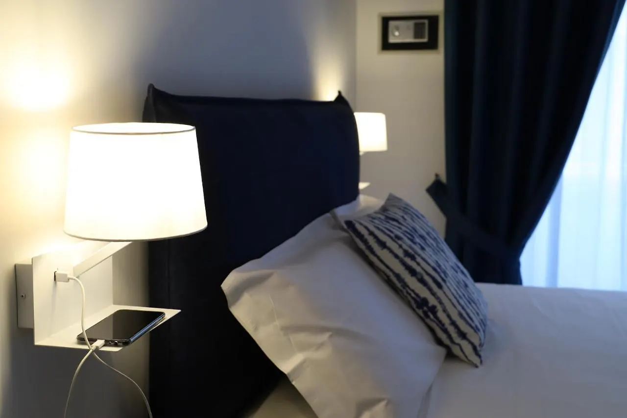 To Do Napoli Hotel 2*,  Italien